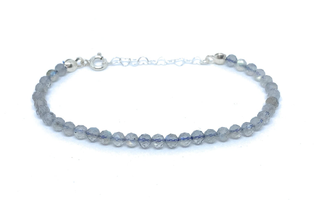 Pulsera de labradorita, piedras naturales semipreciosas de 4 mm de grosor, cadena de plata ajustable de 16cm a 19cm.