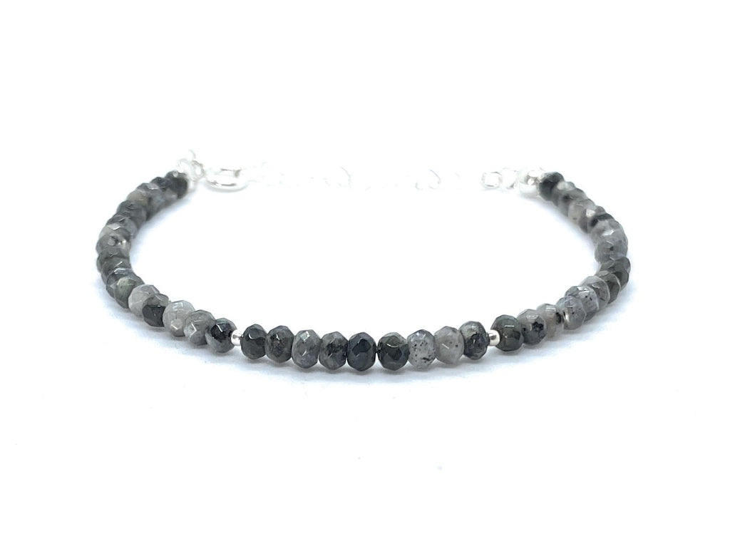 Pulsera de Labradorita Negra, Piedra Natural de 3x4 mm, Plata de Ley 925, Ajustable de 16 a 19 cm