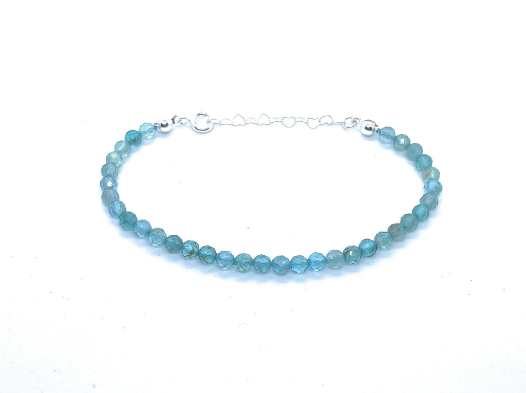 Pulsera de mujer cianita piedra natural de 4 mm de grosor plata de primera ley longitud de16 mm a 19 mm