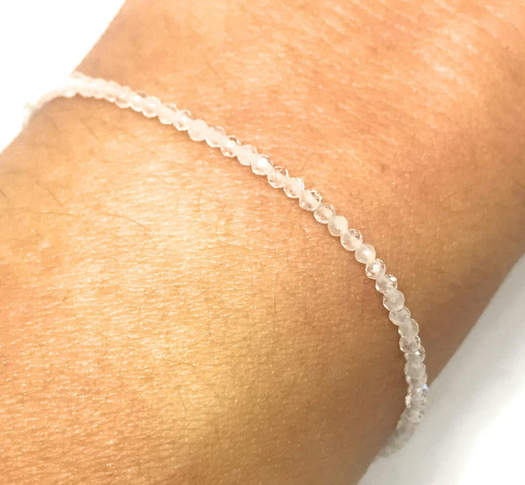 Pulsera de piedra luna natural de 2mm longitud ajustable de 16 cm a 19 cm