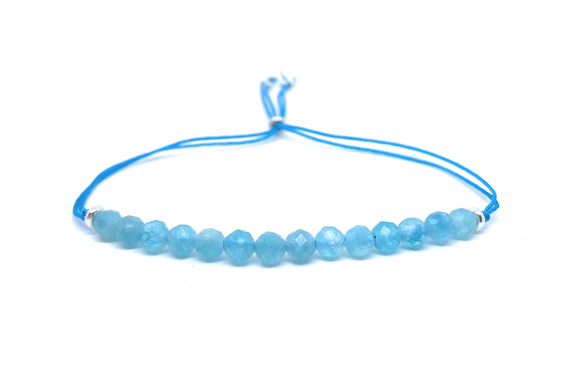 Pulsera de hilo mujer calcedonia azul piedras naturales semipreciosas de 4mm de grosor plata de primera ley 925 ajustable a todos los grosores de muñeca