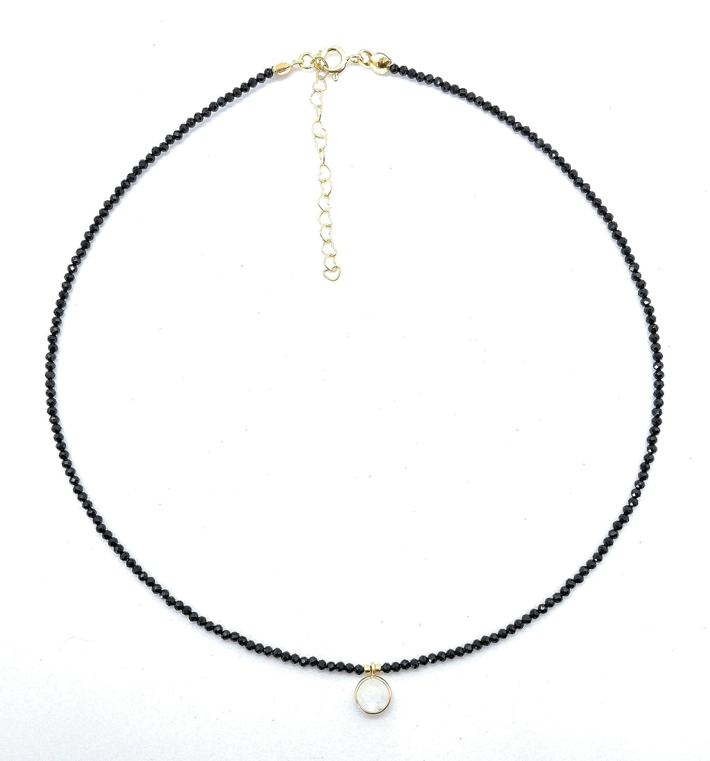 Gargantilla de espinela negra de 2 mm de grosor colgante de piedra luna natural plata de primera ley chapada en oro amarillo de 24k ajustable de 40cm a 45cm