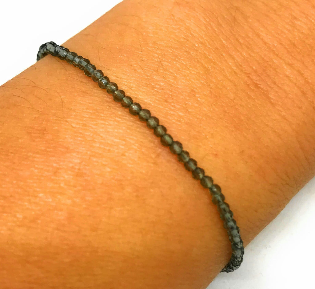 Pulsera mujer cuarzo ahumado piedra natural de 2 mm de grosor plata de primera ley ajustable de 16cm a 19cm